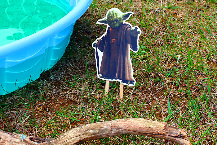 Star Wars scavenger hunt Yoda cutout