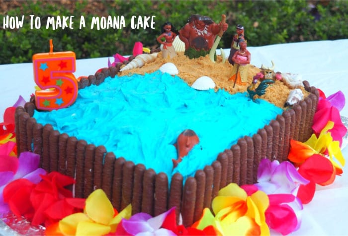 moana sheet cake with chocolate fingers