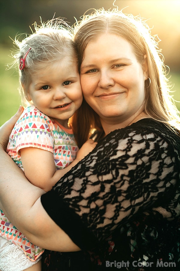plus size mom and daughter in fall family picture