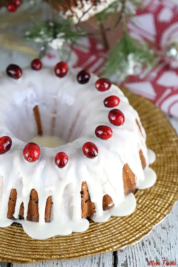 cranberry and sour cream bundt cake