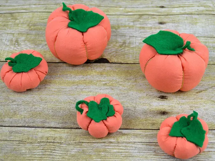 DIY fabric pumpkins