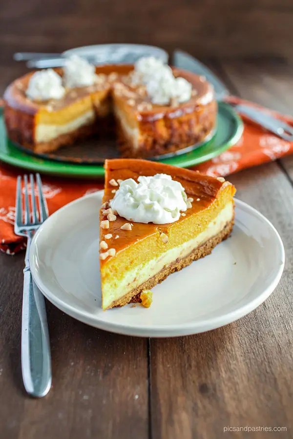 pumpkin pie toffee cheesecake