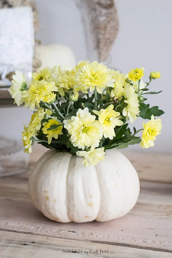 DIY pumpkin vase