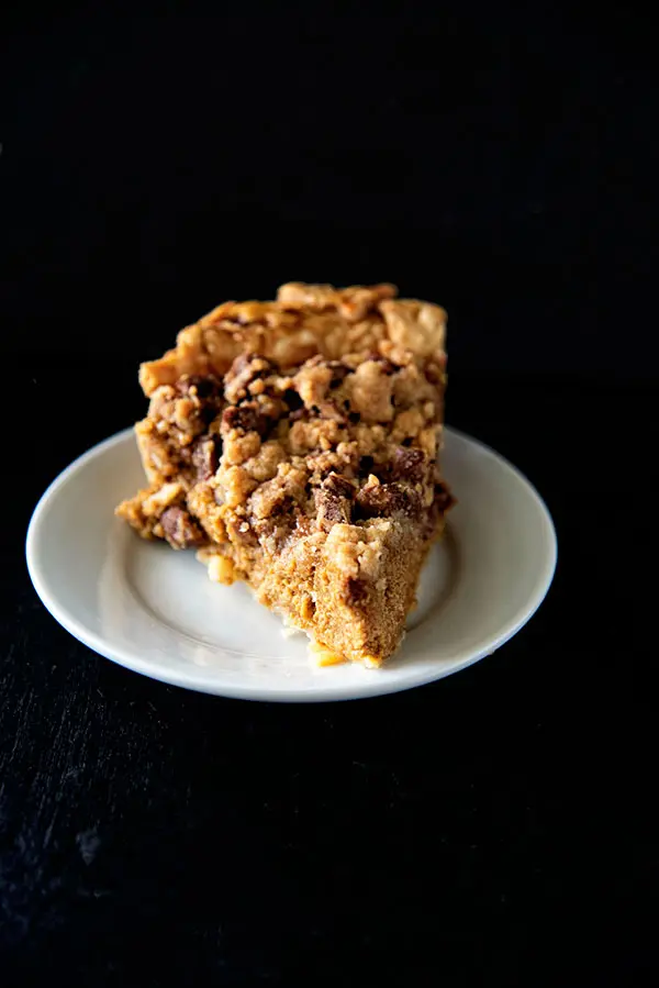 butter toffee pecan crumb pumpkin pie