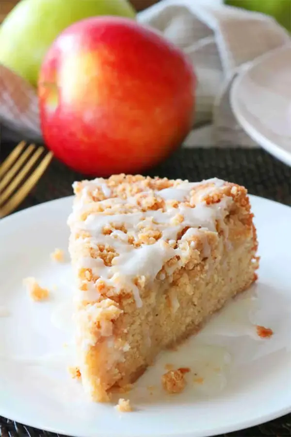 apple crumble cake