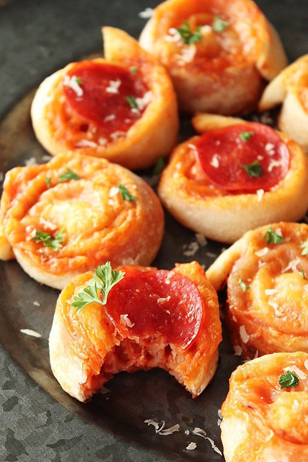 pepperoni and cheese pizza roll-ups