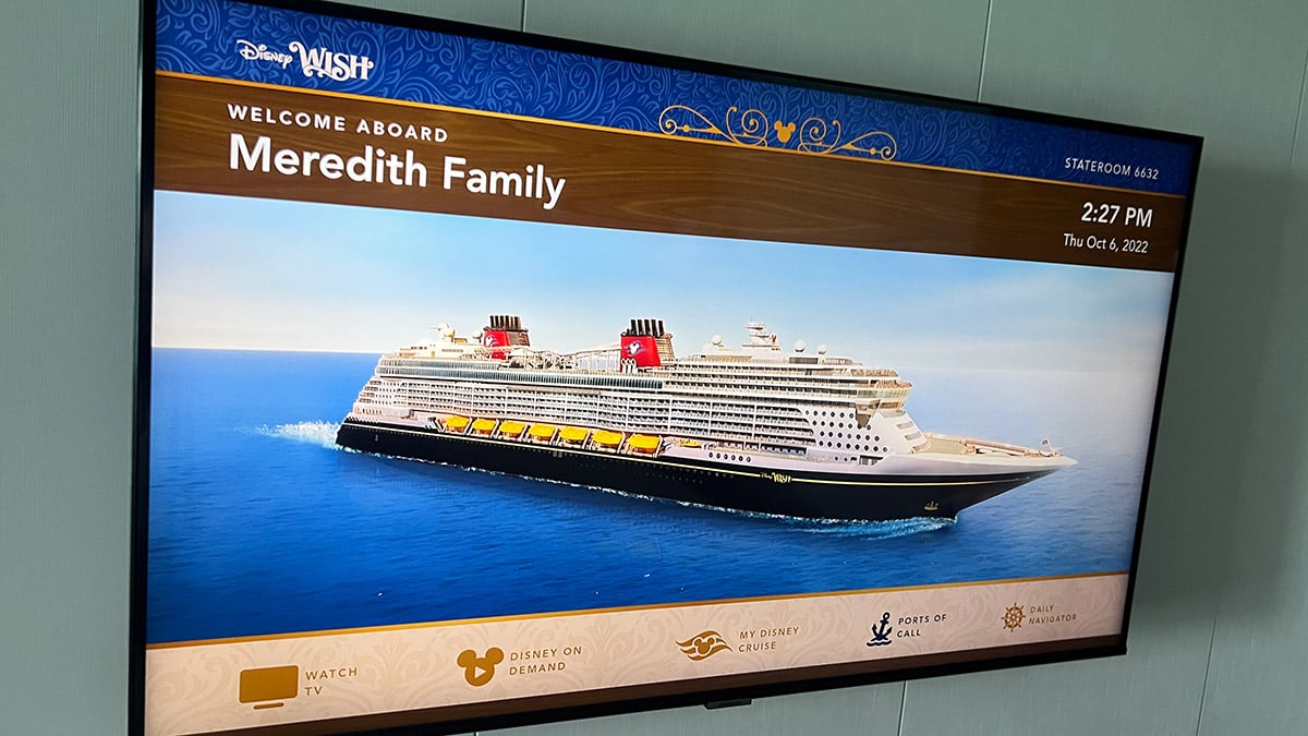 the TV screen of a Disney Wish stateroom welcoming the Meredith family to room 6632