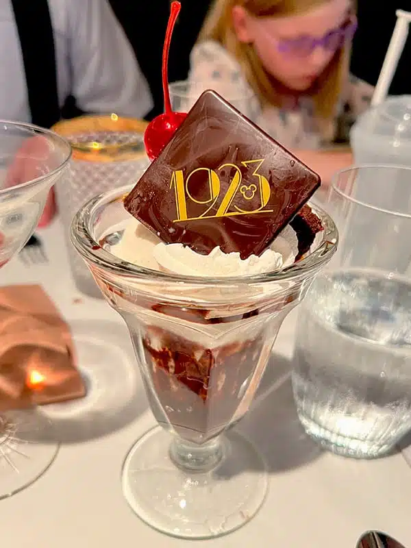 Hollywood Hills hot fudge sundae from 1923 restaurant