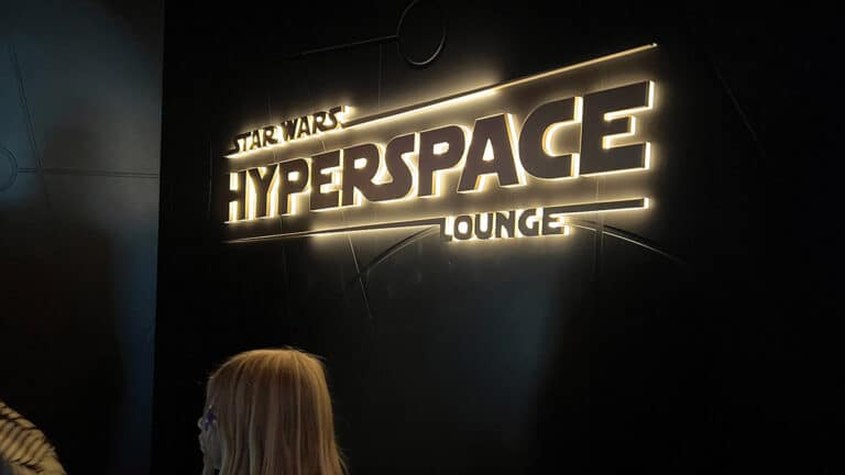 Disney Wish Star Wars Bar: Inside Look at the Hyperspace Lounge