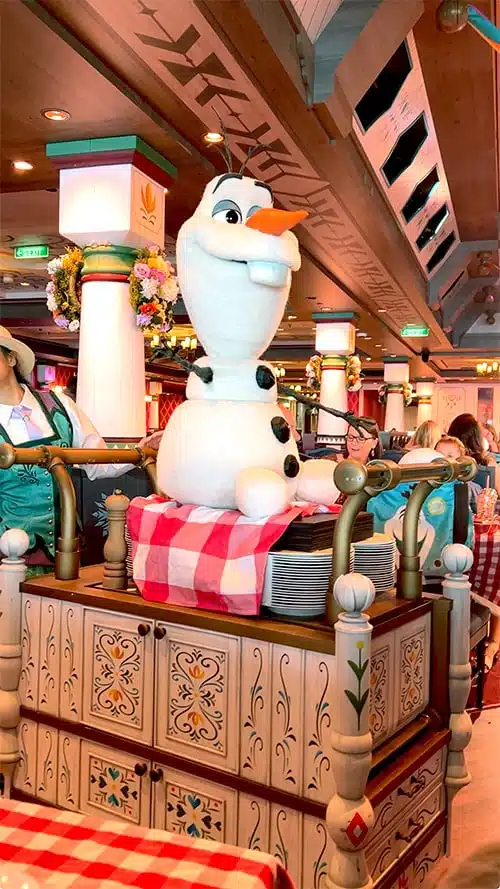 the animatronic Olaf on the Disney Wish ship