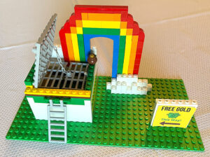 How to Build a LEGO Leprechaun Trap That Really Works!