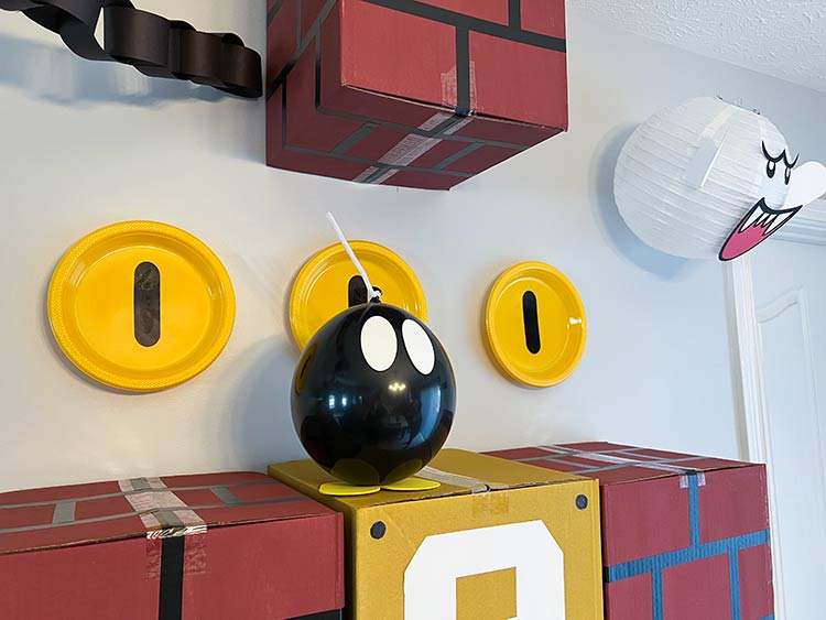 balloon Bob-omb resting on DIY question block