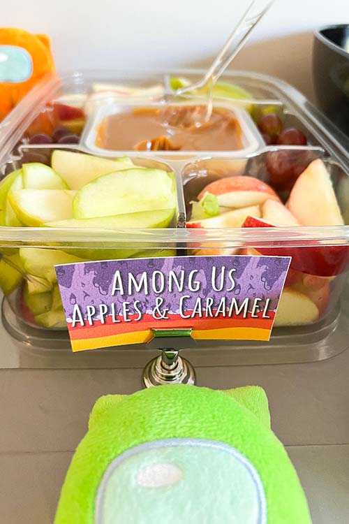 apples and caramel tray