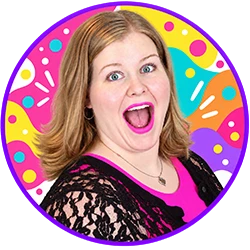 Smiling female blogger with bright pink lipstick in a circular portrait with a colorful background and purple border.